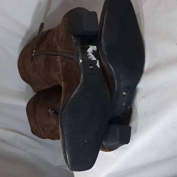 Prada brown suede leather heeled square-toed boots size 36.5 size 6.5 - Picture 9 of 11